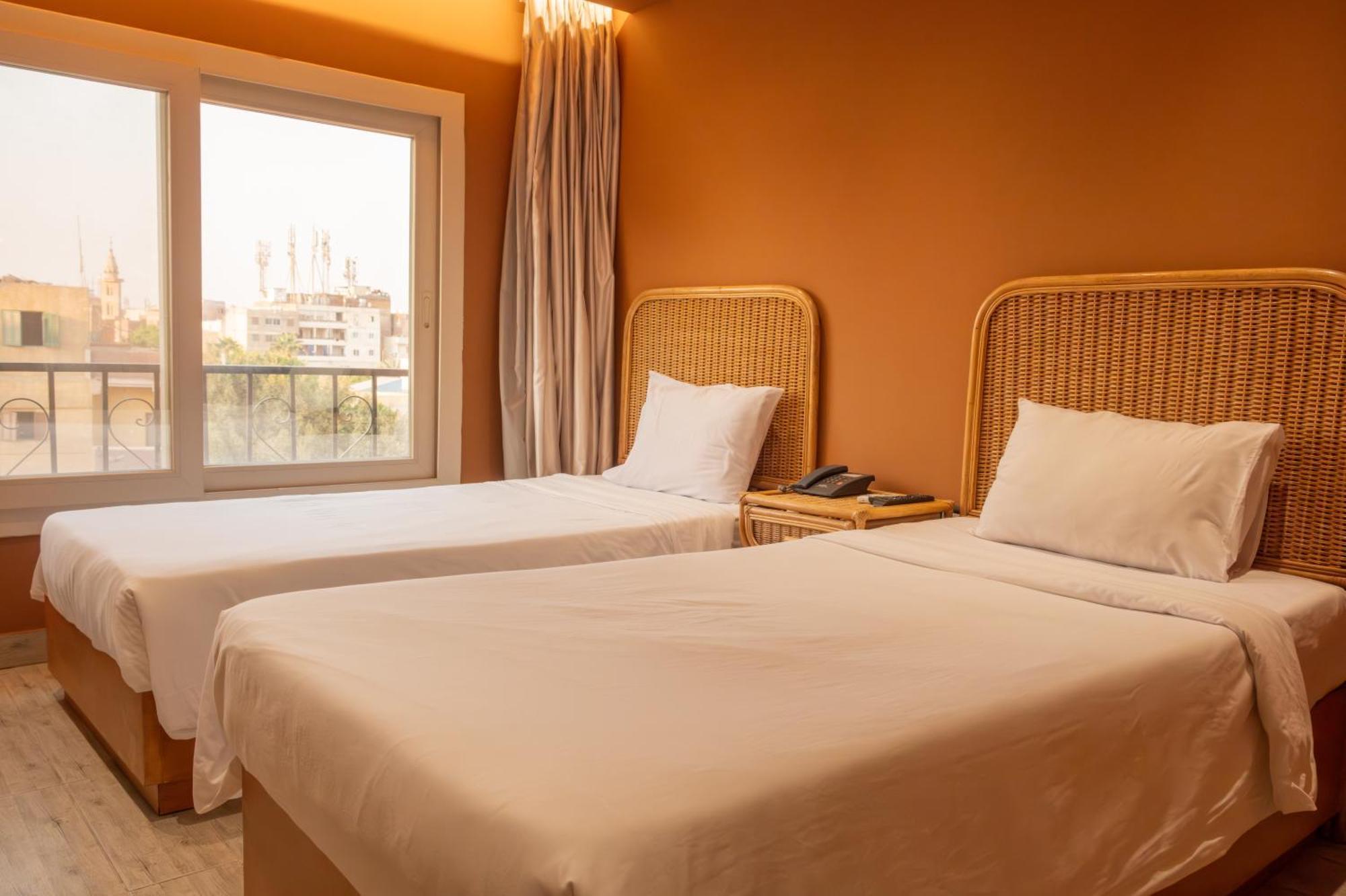 Jimmy Pyramids Hotel Kafrat al Jabal Exterior photo