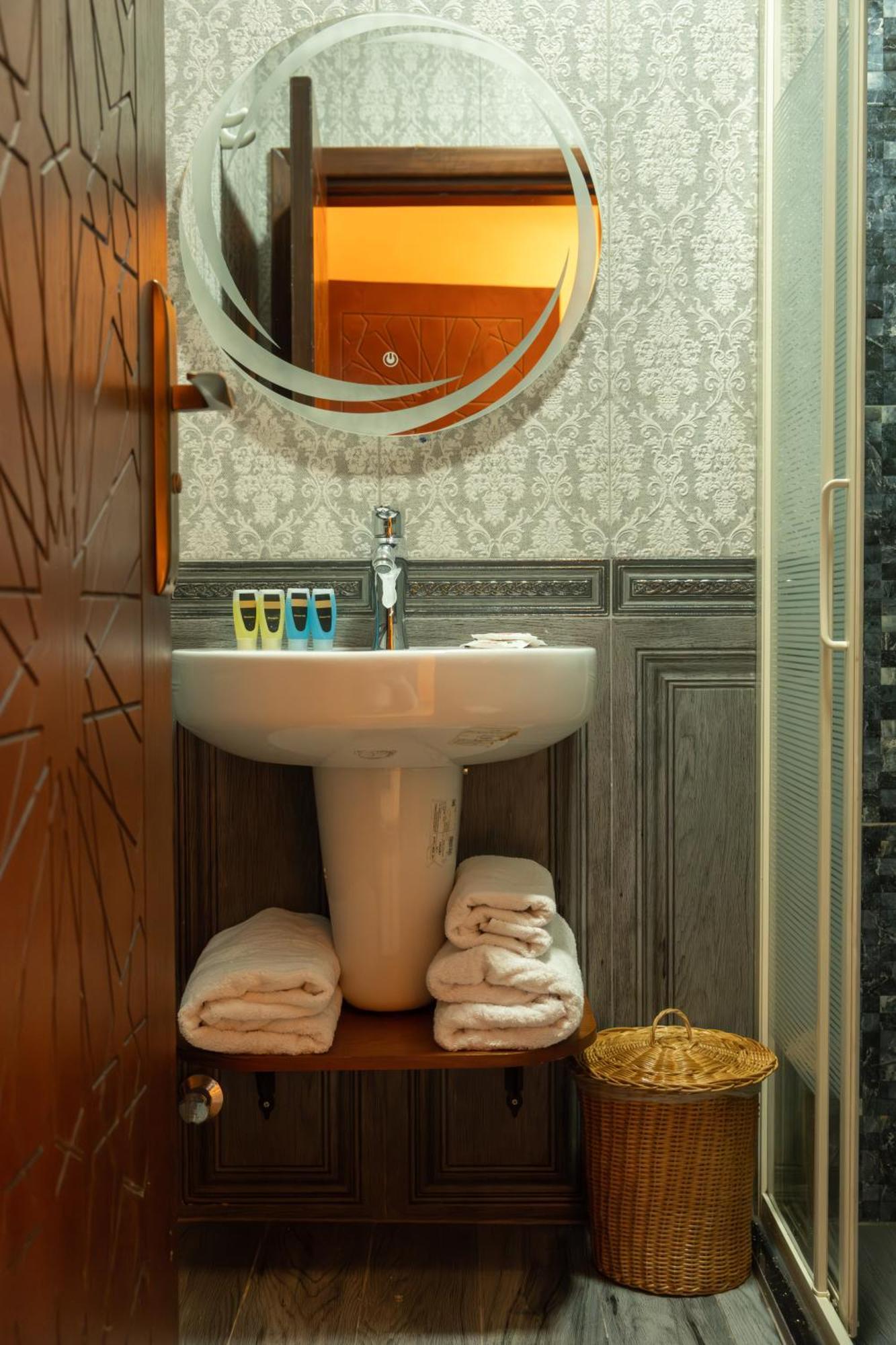Jimmy Pyramids Hotel Kafrat al Jabal Exterior photo
